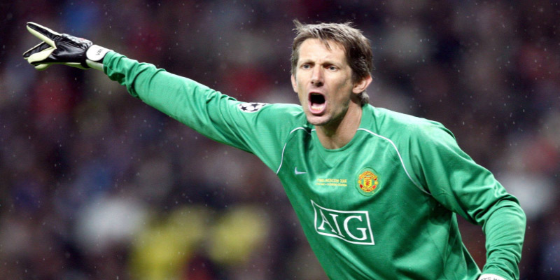 Edwin van der Sar: The Unstoppable Goalkeeping Icon